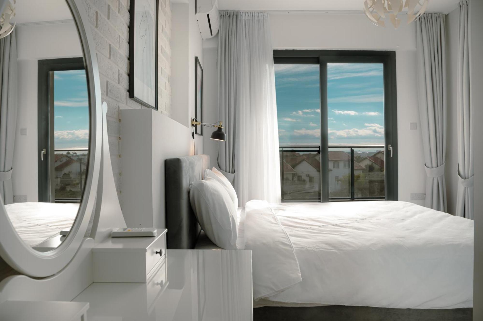 Terra Apartments In Caesar Blue Resort, Fixed Lunch Till 3Pm, Gym, Heated Pool, Sauna, Kids Club Rizokarpaso Exterior foto